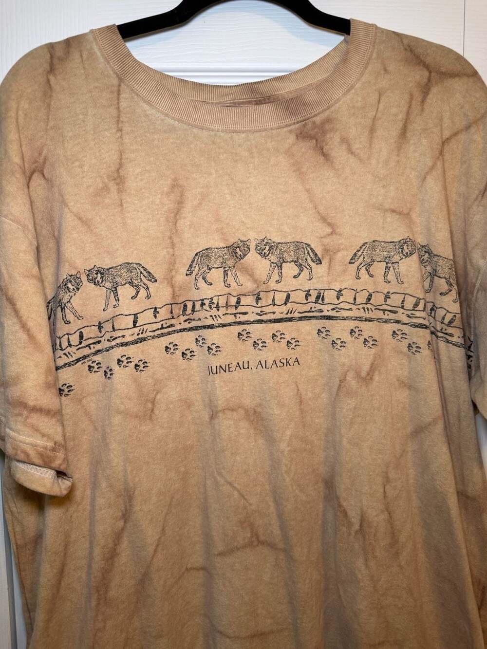 Vintage 90s Juneau Alaska Wolf Graphic Acid Wash T-Shirt